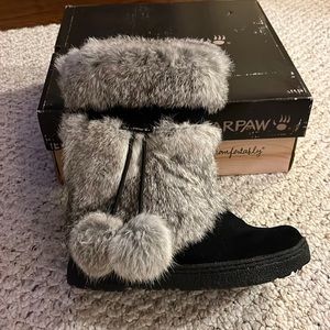 Women’s Bearpaw Tama II size 6 Black boots
